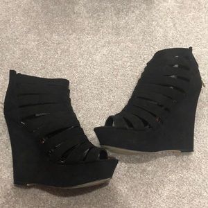 Worn once! Madden girl wedges!